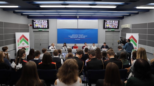 Открытый диалог &laquo;За наше счастливое детство&raquo; с приглашением детей из Донбасса, находящихся на оздоровлении в Республике Беларусь